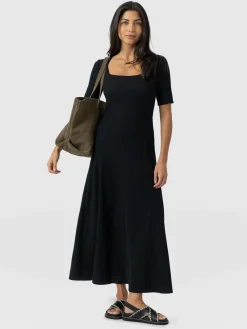 Dresses|Saint and Sofia Akia Short Sleeve Dress - Black Textured
