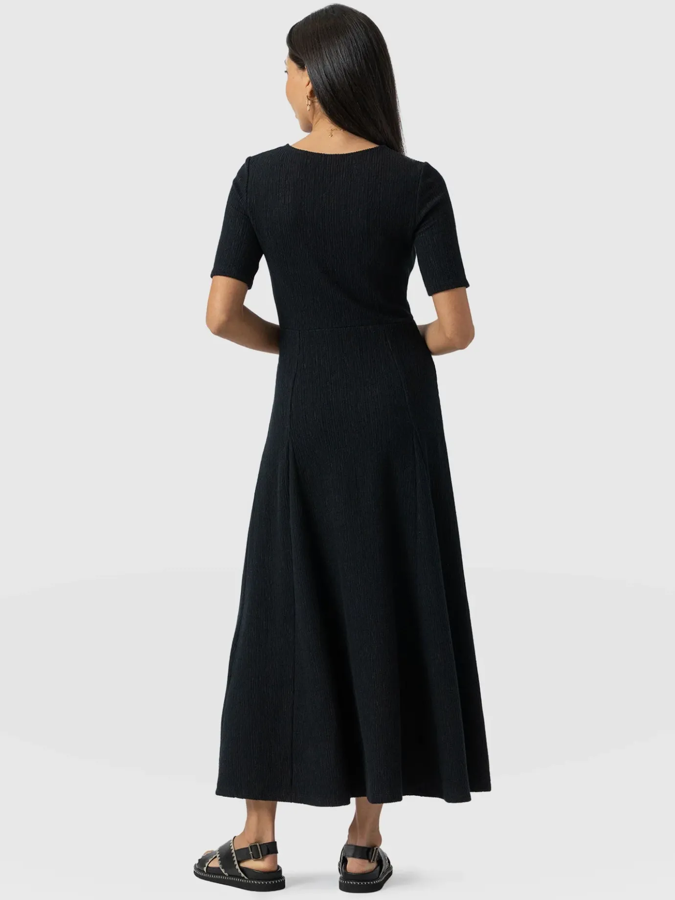Dresses|Saint and Sofia Akia Short Sleeve Dress - Black Textured