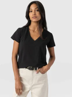 T-shirts & Tanks|Saint and Sofia Apartment Tee - Black