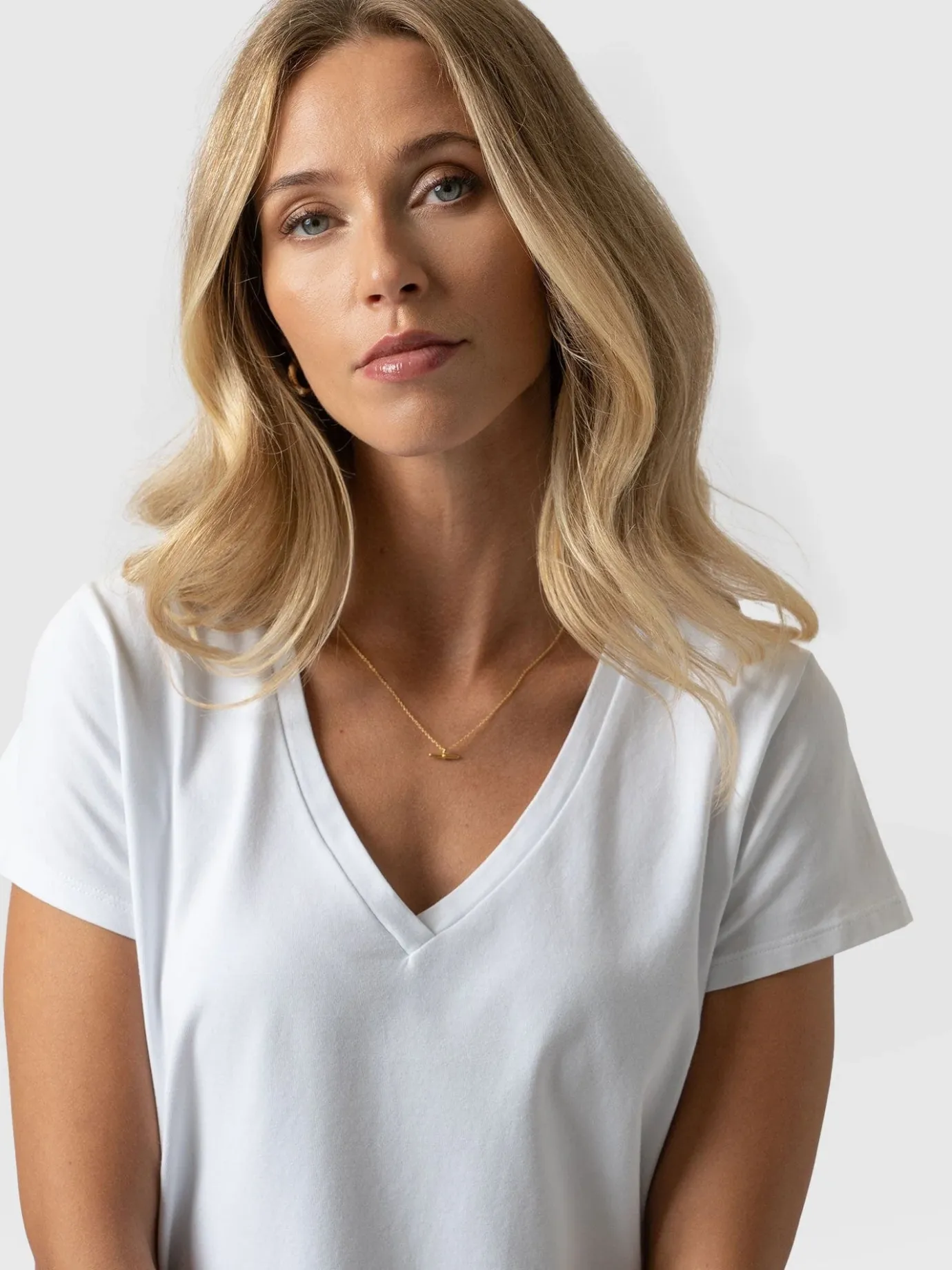 T-shirts & Tanks|Saint and Sofia Apartment Tee - White