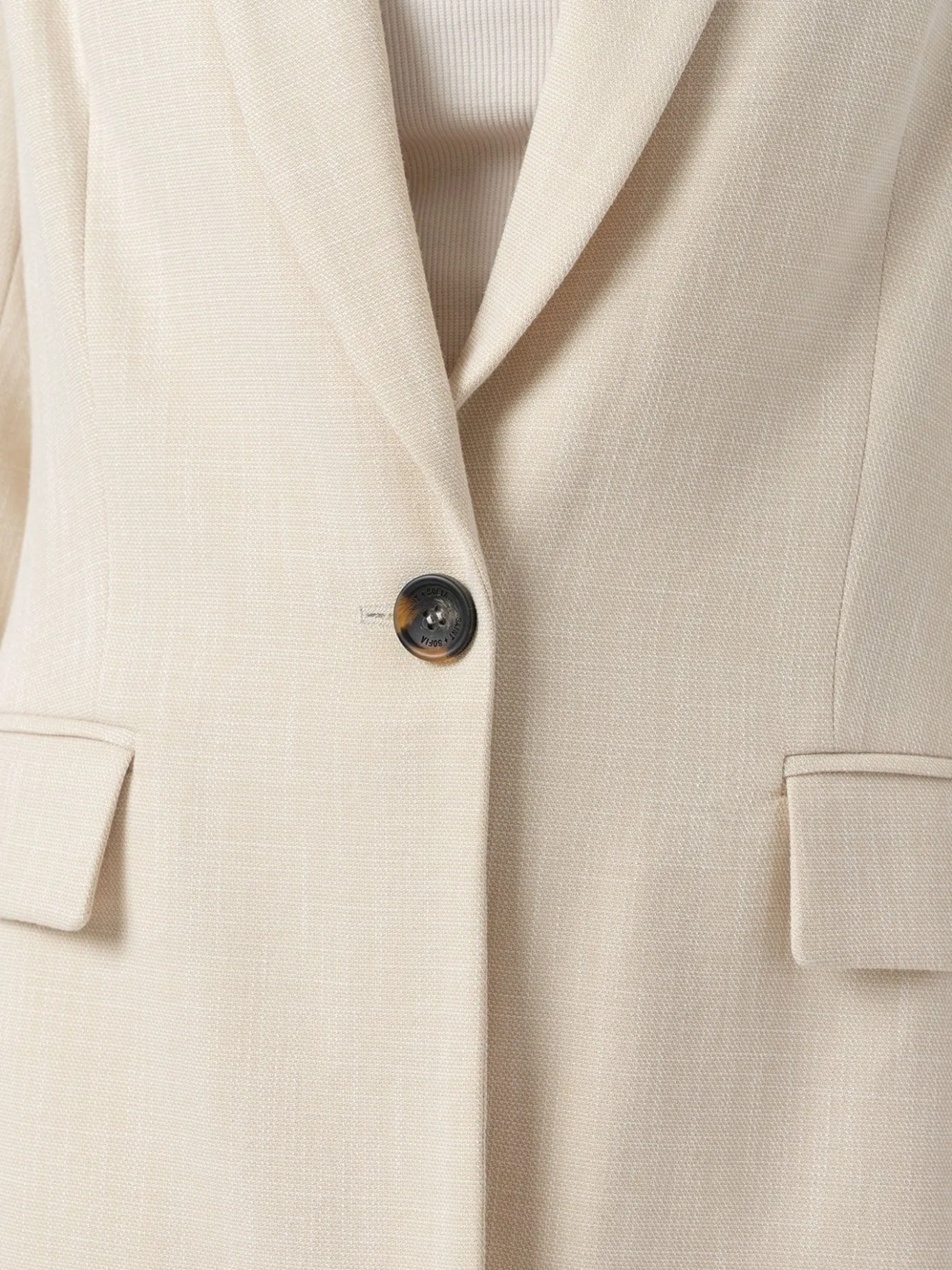 Coats & Jackets|Blazers|Saint and Sofia Argent Blazer - Cream