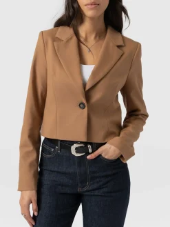 Coats & Jackets|Blazers|Saint and Sofia Astrid Crop Blazer - Camel