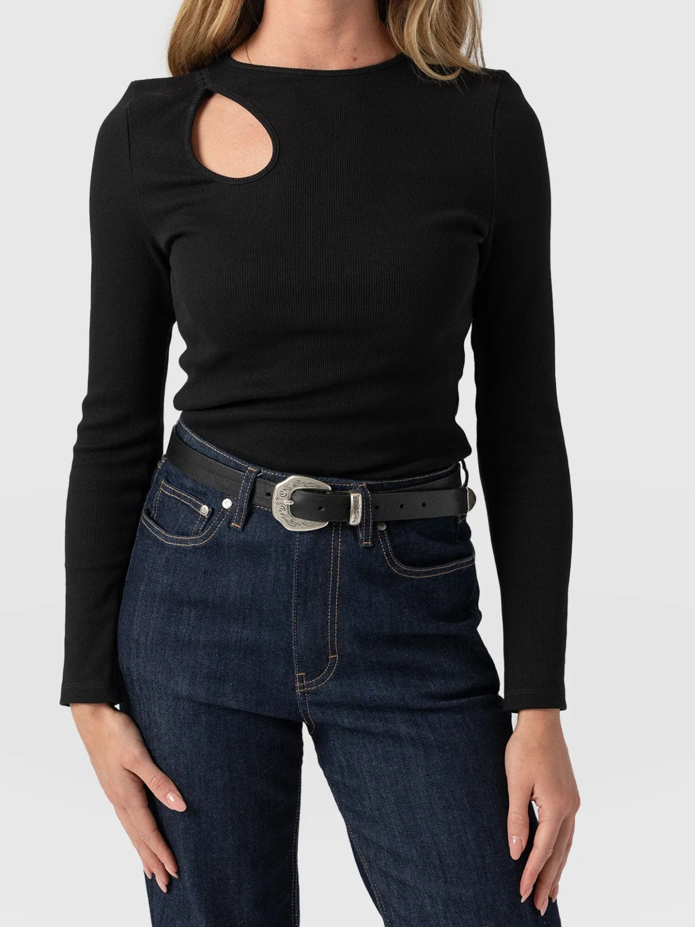 T-shirts & Tanks|Saint and Sofia Axel Cut Out Long Sleeve Tee - Black