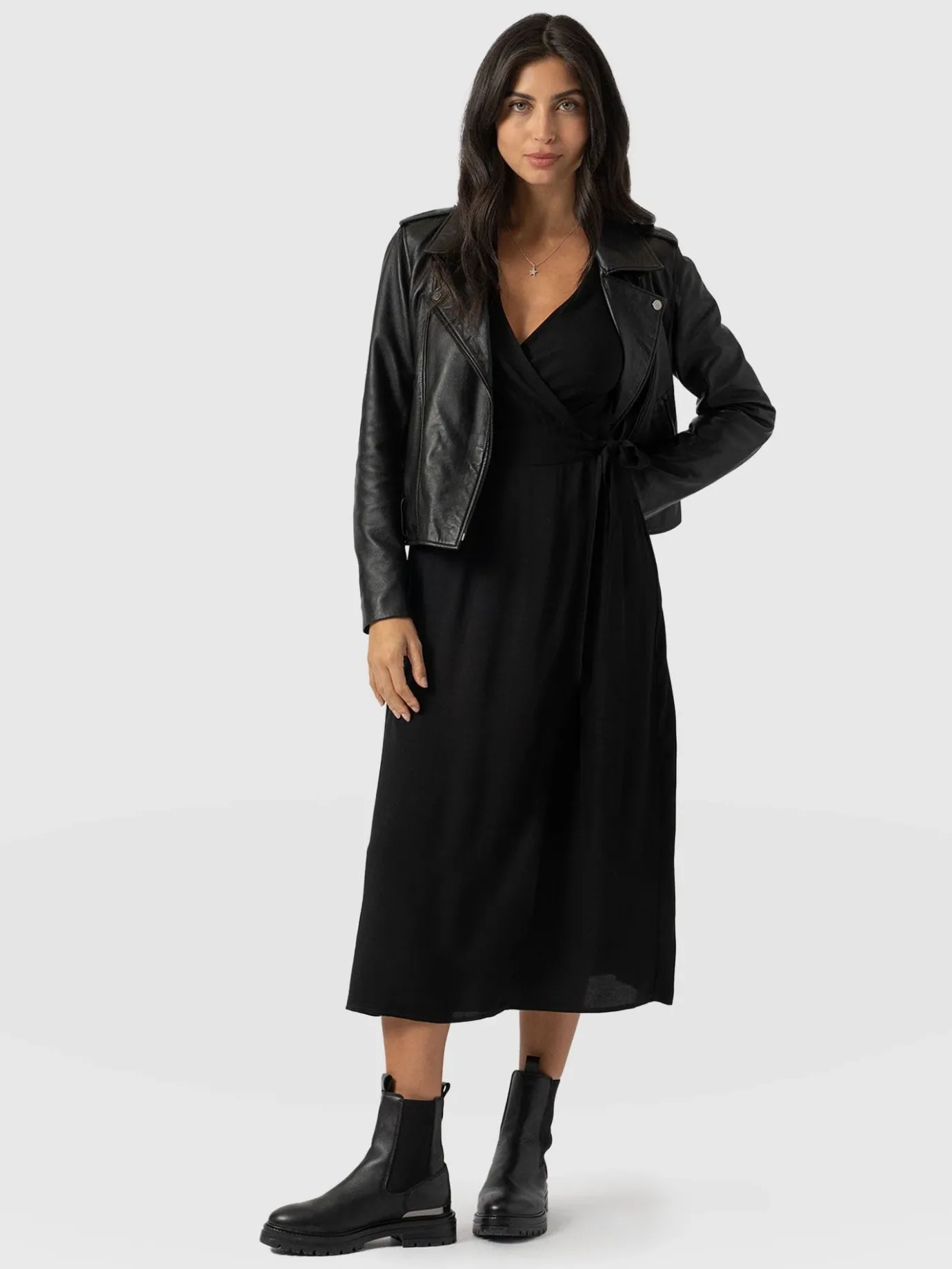 Dresses|Saint and Sofia Bonnie Wrap Dress - Black