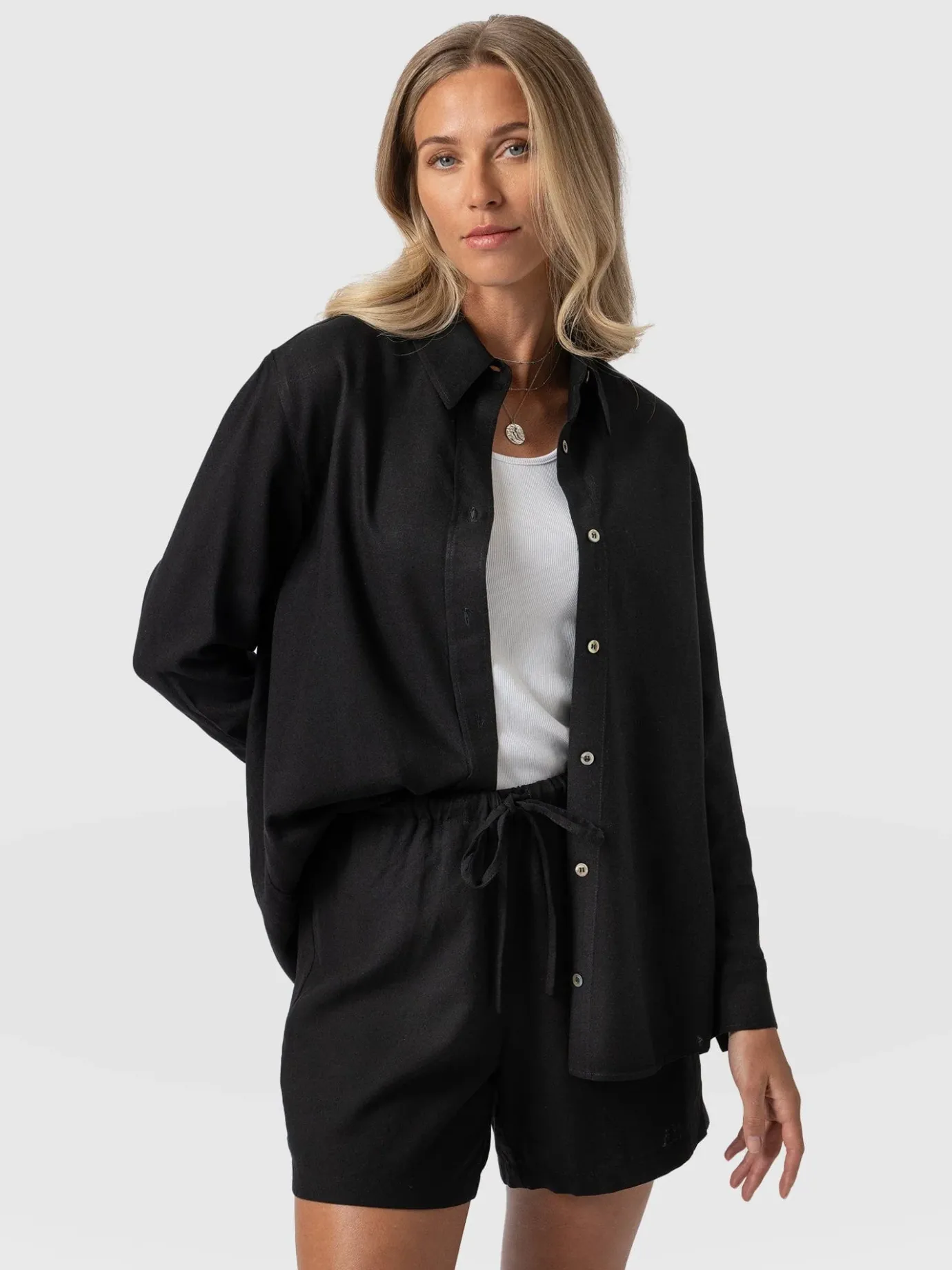 Blouses & Shirts|Saint and Sofia Boyfriend Shirt - Black Linen