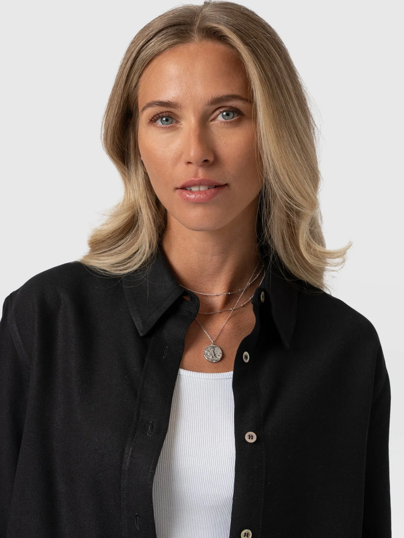 Blouses & Shirts|Saint and Sofia Boyfriend Shirt - Black Linen