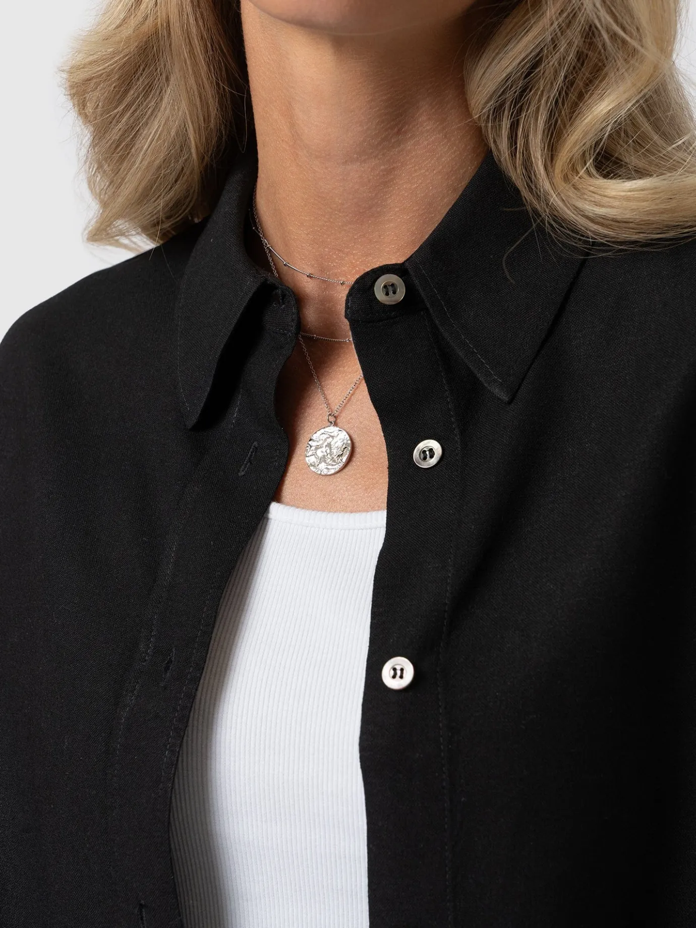 Blouses & Shirts|Saint and Sofia Boyfriend Shirt - Black Linen