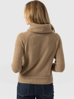 Knitwear|Sweaters|Saint and Sofia Cambridge Cashmere Jumper - Beige