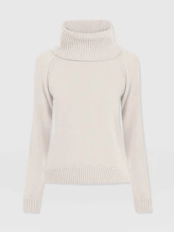 Knitwear|Sweaters|Saint and Sofia Cambridge Cashmere Sweater - Cream