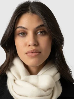 Scarves & Hats|Accessories|Saint and Sofia Cashmere Scarf - Cream