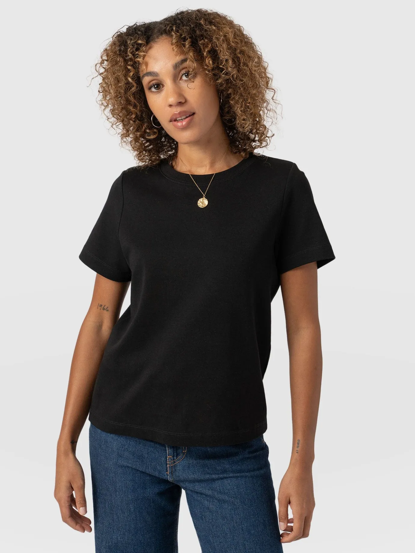 T-shirts & Tanks|Saint and Sofia Chelsea Crew Neck Tee - Black