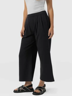 Shorts|Saint and Sofia City Culotte - Black Pleats