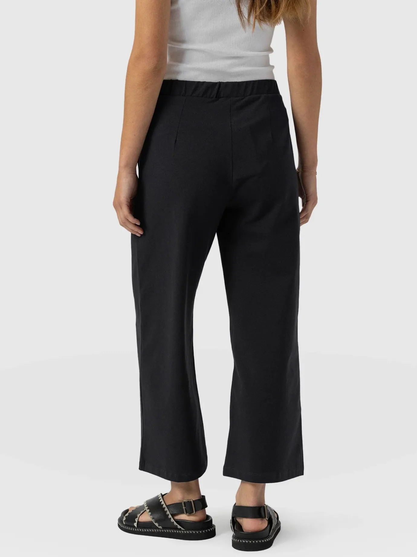 Shorts|Saint and Sofia City Culotte - Black Pleats