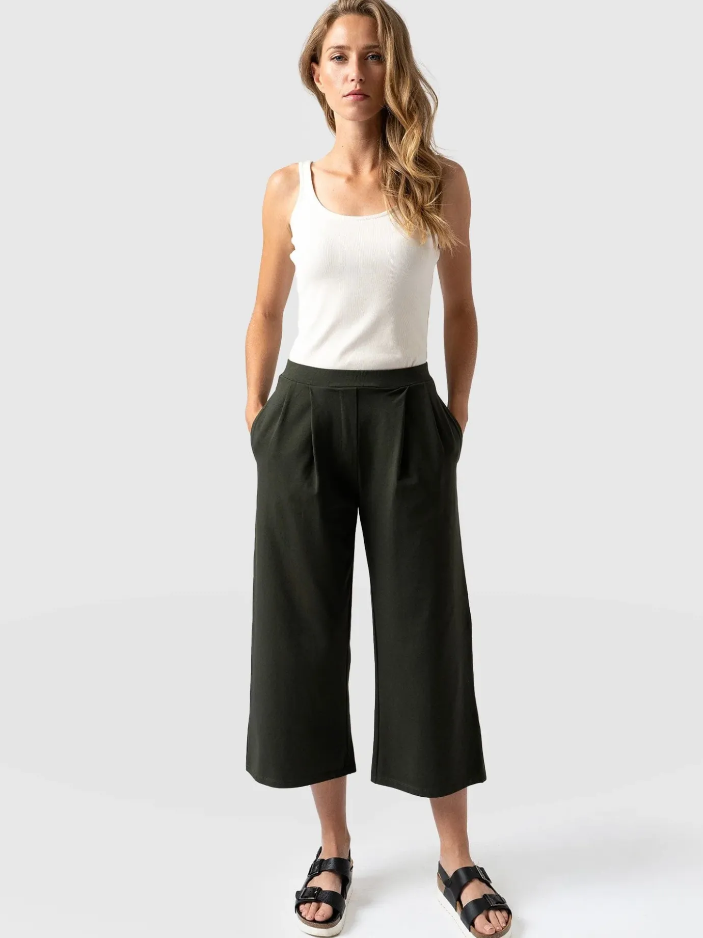 Shorts|Saint and Sofia City Culotte - Khaki Pleats