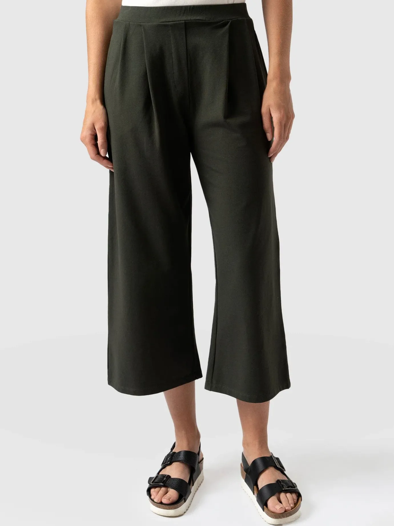 Shorts|Saint and Sofia City Culotte - Khaki Pleats