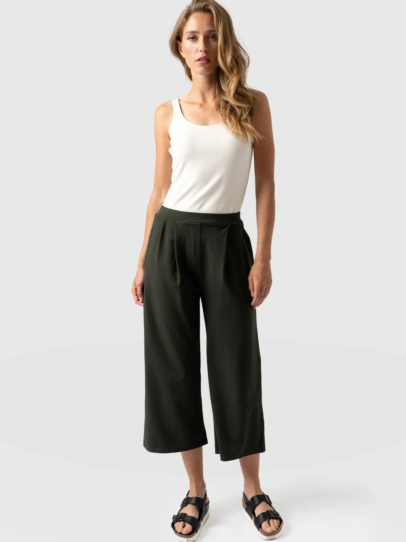 Shorts|Saint and Sofia City Culotte - Khaki Pleats