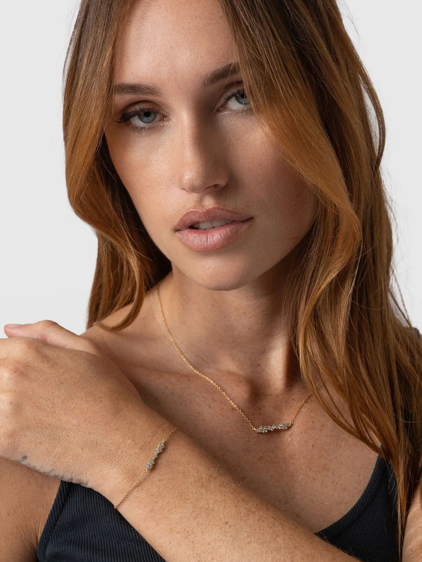 Gold Jewelry|Jewelry|Saint and Sofia Constellation Cluster Bar Bracelet - Gold