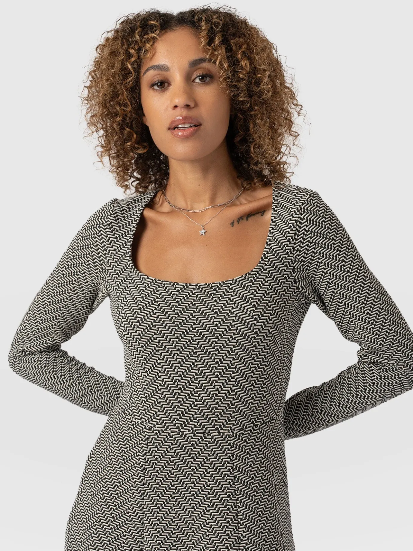 Dresses|Saint and Sofia Darcey Flared Dress - Cream Lurex