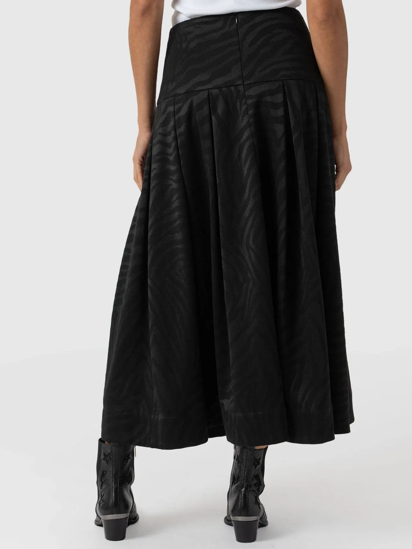 Skirts|Saint and Sofia Everly Pleated Skirt - Black Zebra