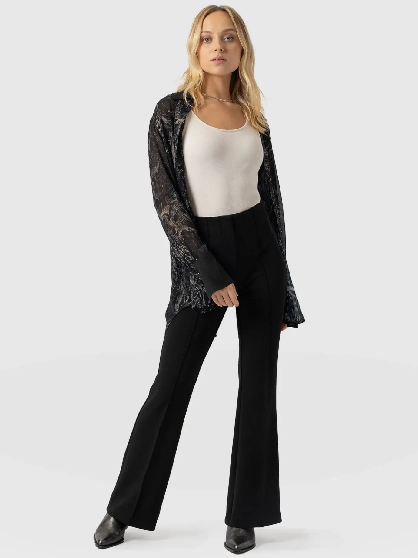 Pants|Saint and Sofia Freya Flared Pant - Black