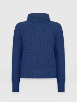 Sweaters|Knitwear|Saint and Sofia Glen Cable Knit Sweater - Blue