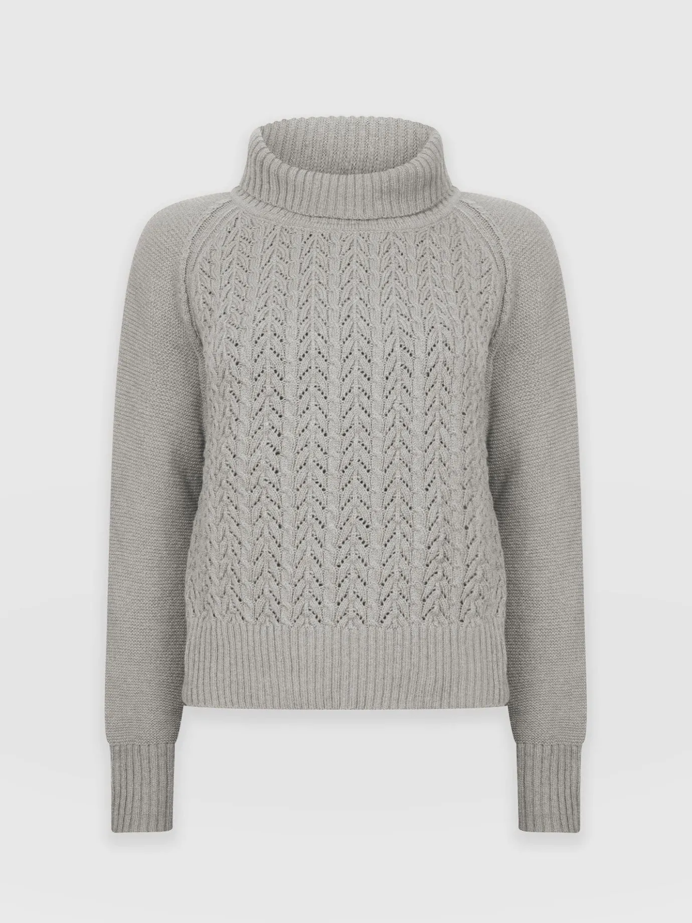 Knitwear|Saint and Sofia Glen Cable Knit Sweater - Grey