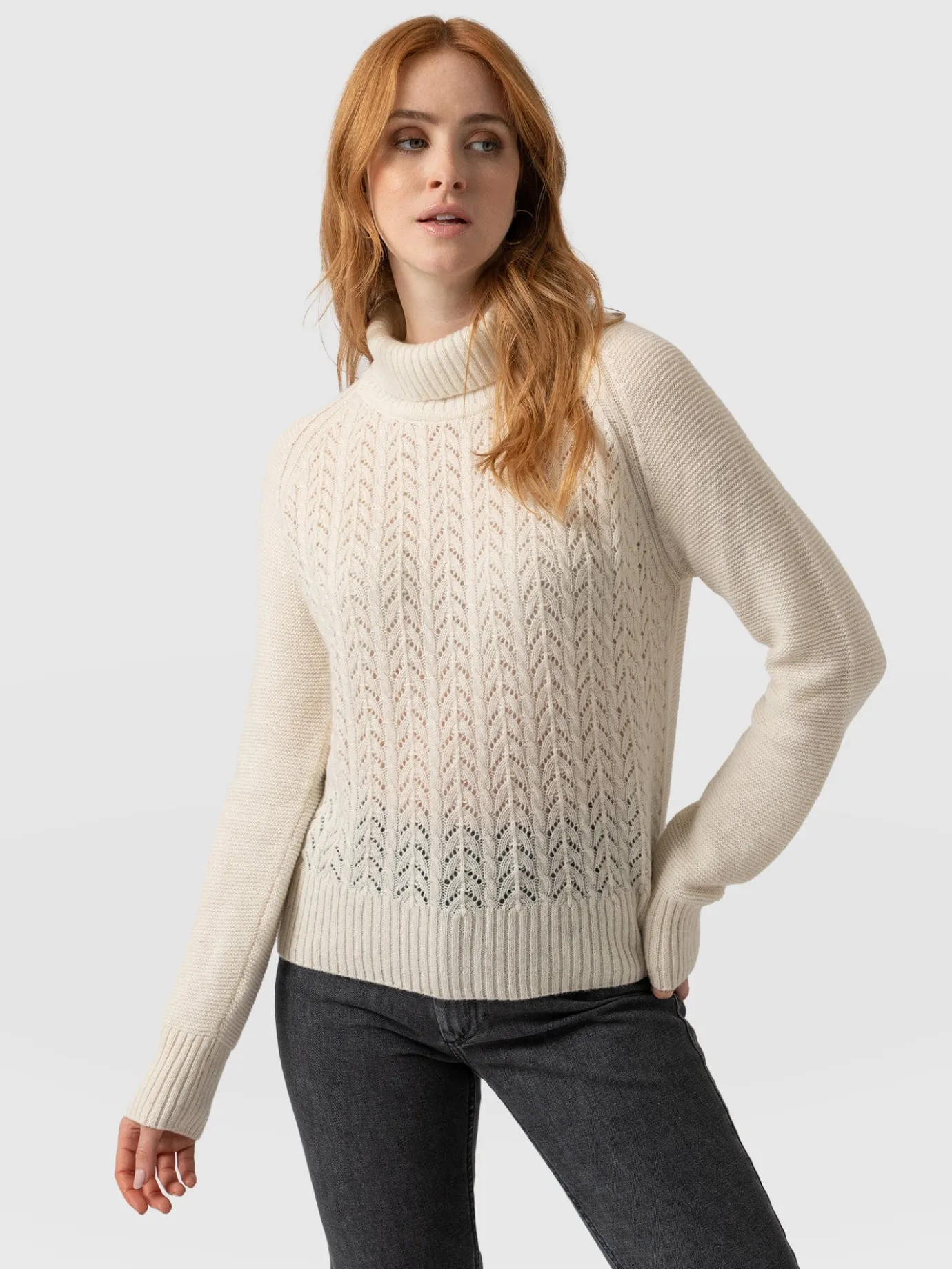 Knitwear|Sweaters|Saint and Sofia Glen Cable Knit Sweater - Cream
