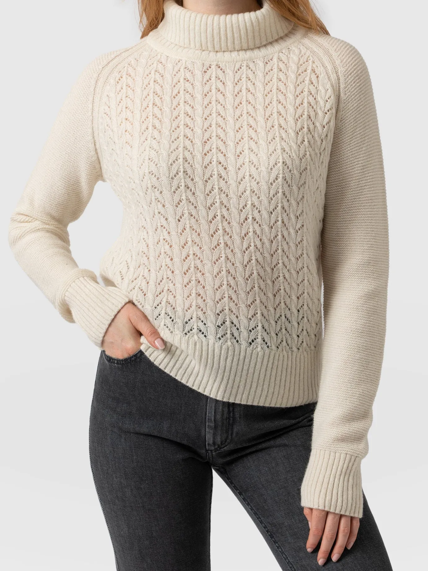 Knitwear|Sweaters|Saint and Sofia Glen Cable Knit Sweater - Cream