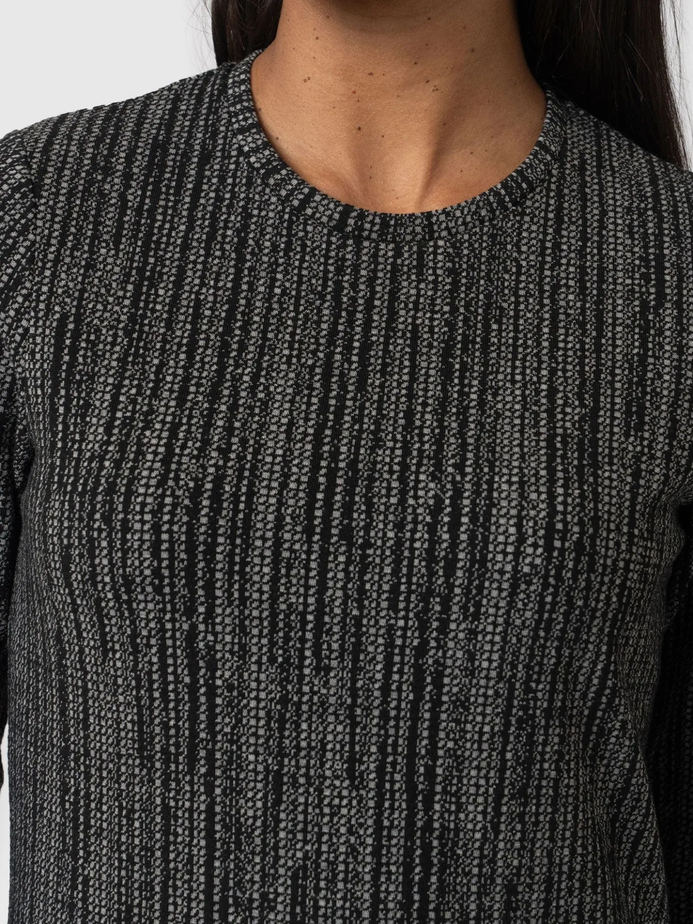 T-shirts & Tanks|Saint and Sofia Glen Crew Neck Tee - Grey/Black