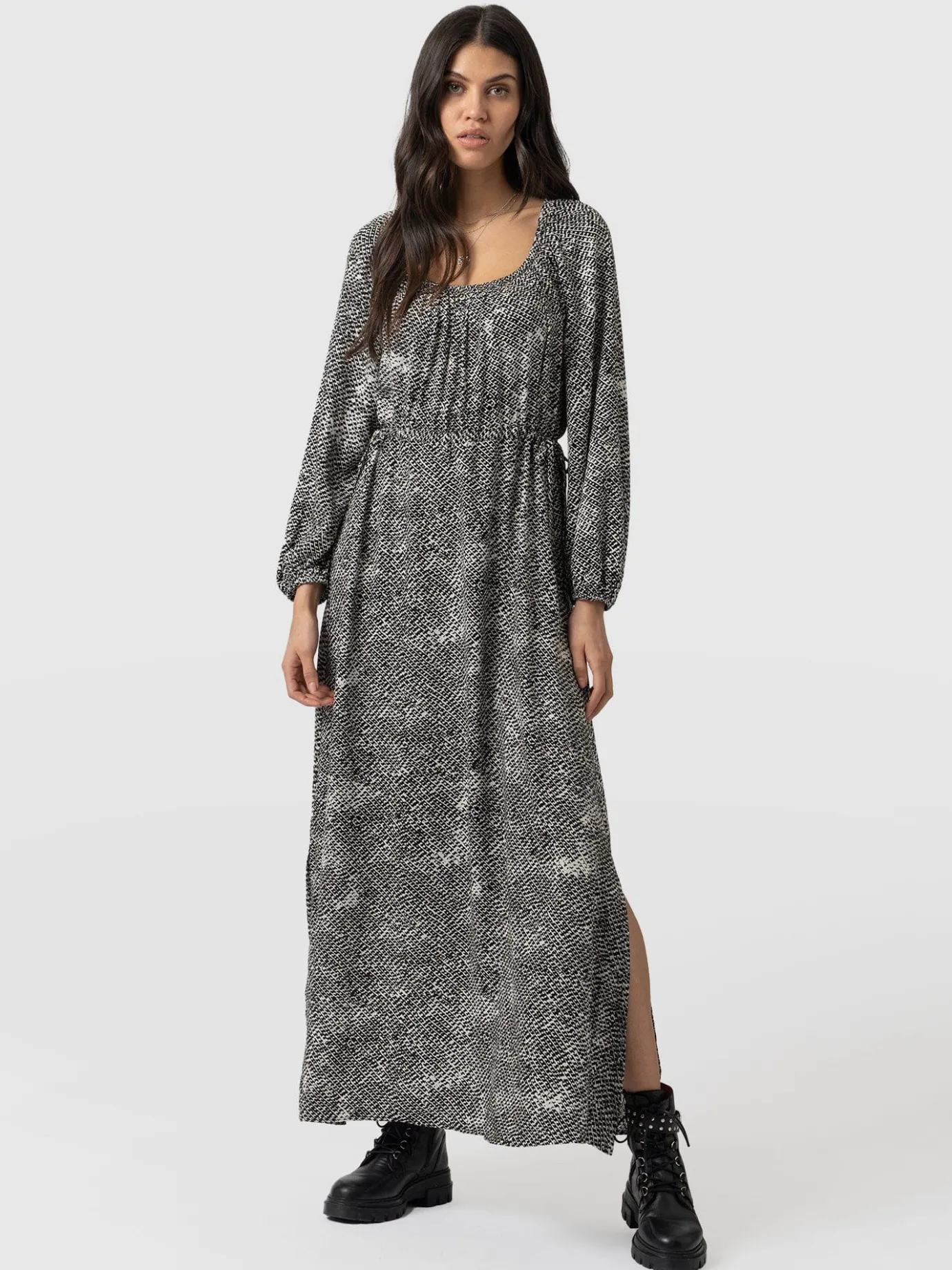 Dresses|Saint and Sofia Henrietta Dress - Monochrome Gothica