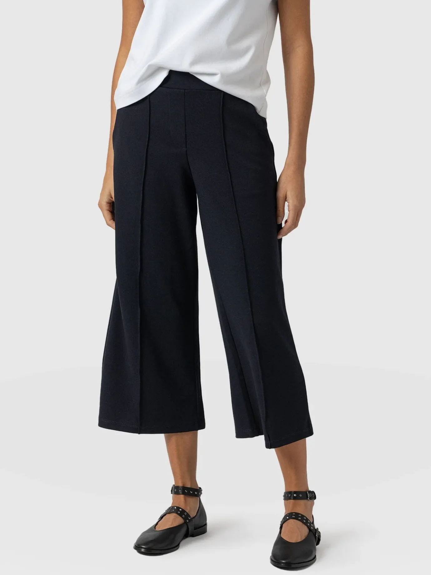 Shorts|Saint and Sofia Keller Culotte - Navy