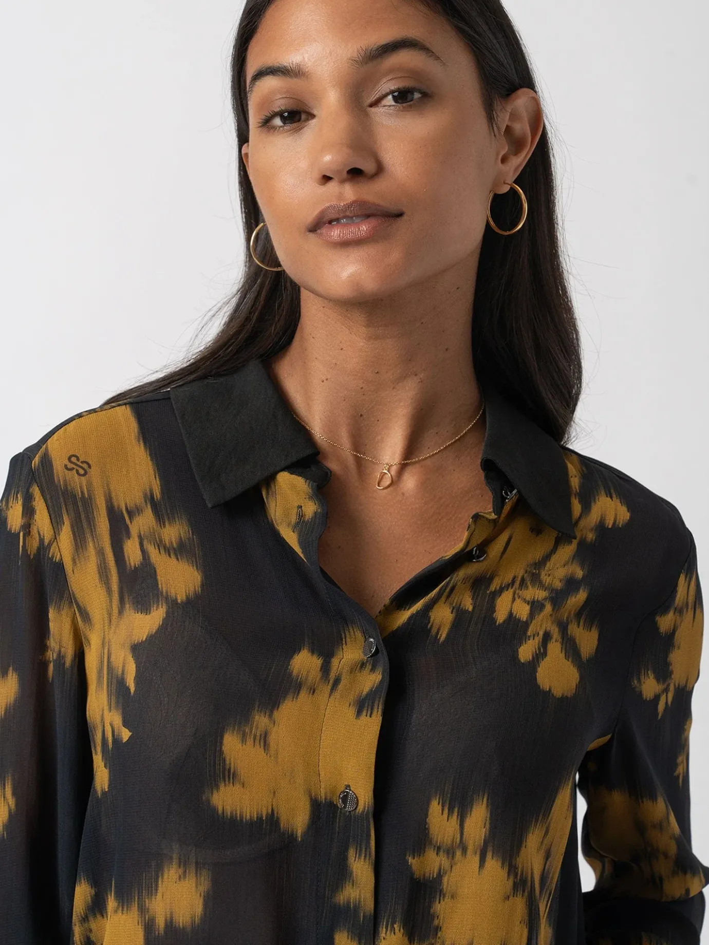Blouses & Shirts|Saint and Sofia Madison Shirt - Yellow Fade Floral