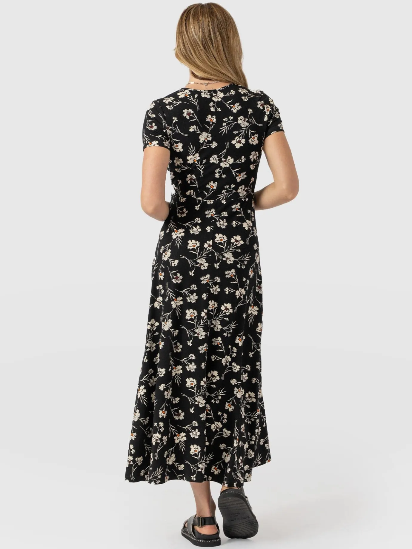 Dresses|Saint and Sofia Maggie Wrap Short Sleeve Midi Dress - Black Spring Floral