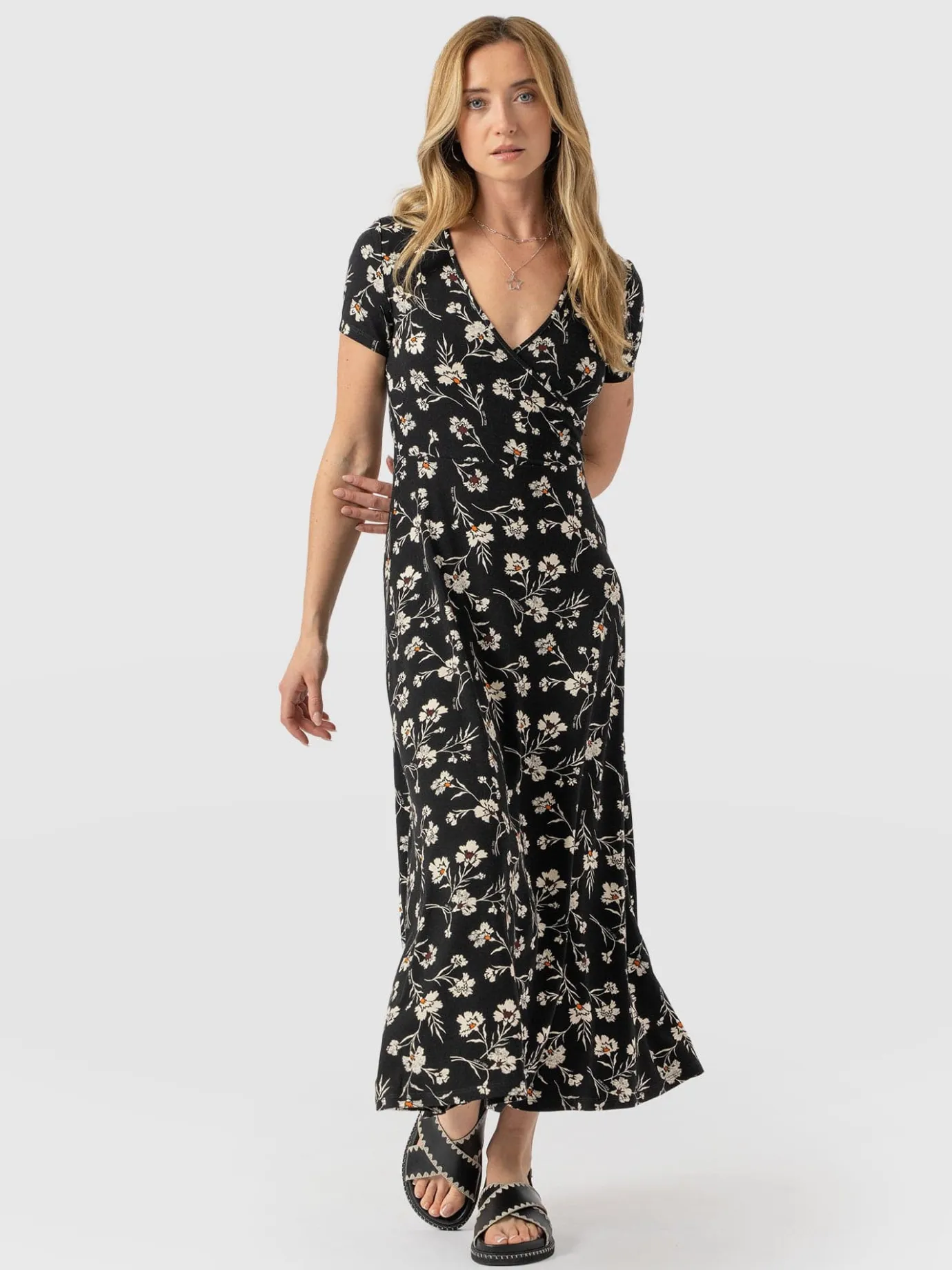 Dresses|Saint and Sofia Maggie Wrap Short Sleeve Midi Dress - Black Spring Floral