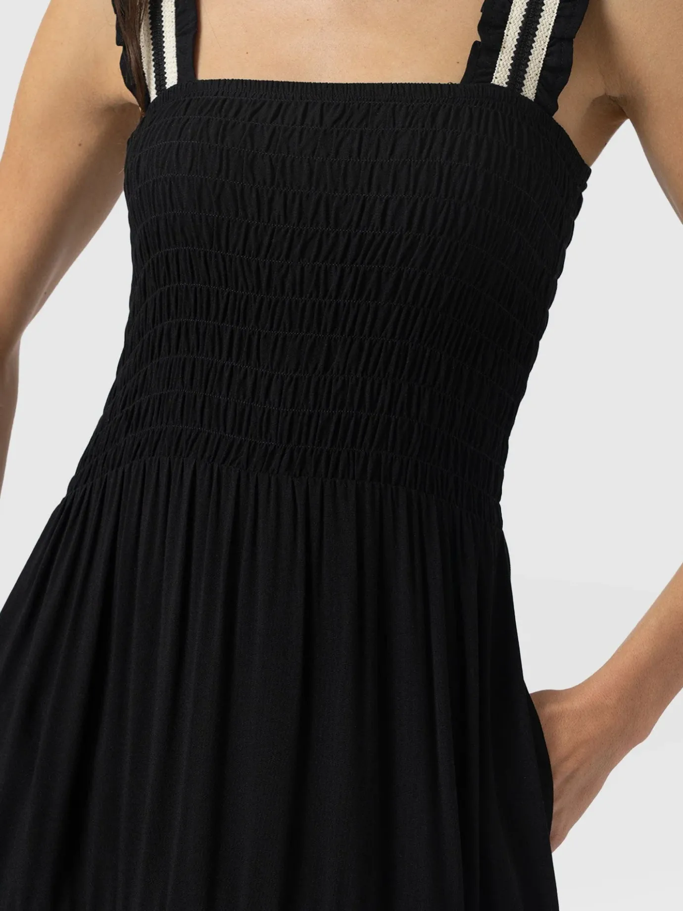 Dresses|Saint and Sofia Maya Shirring Dress - Black