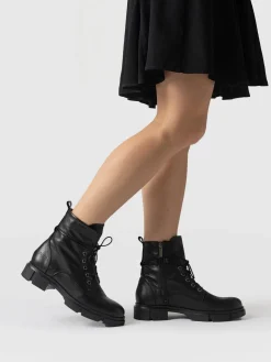 Boots|Shoes|Saint and Sofia Noho Boot - Black