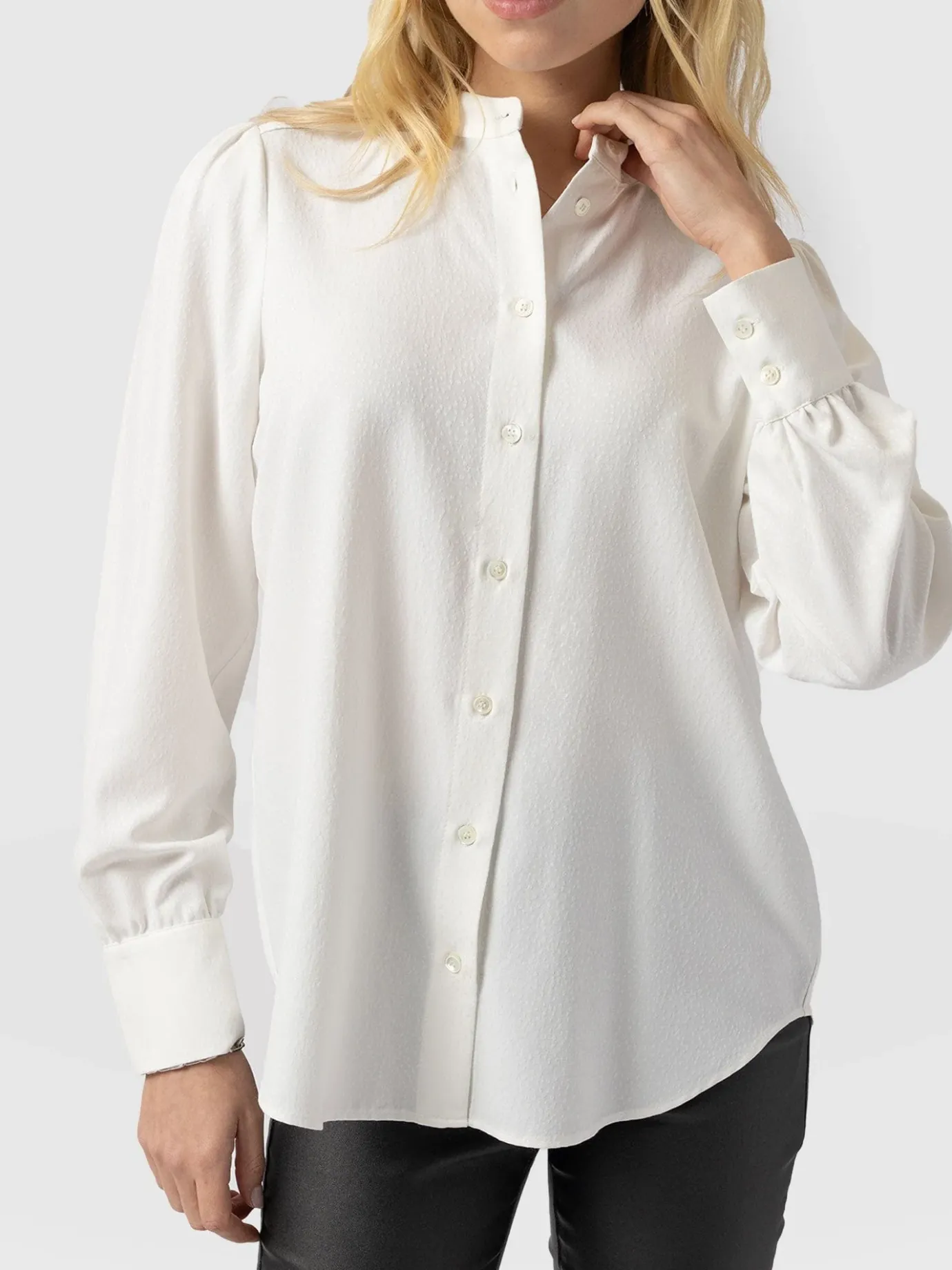 Blouses & Shirts|Saint and Sofia Paxton Pussybow Blouse - Cream