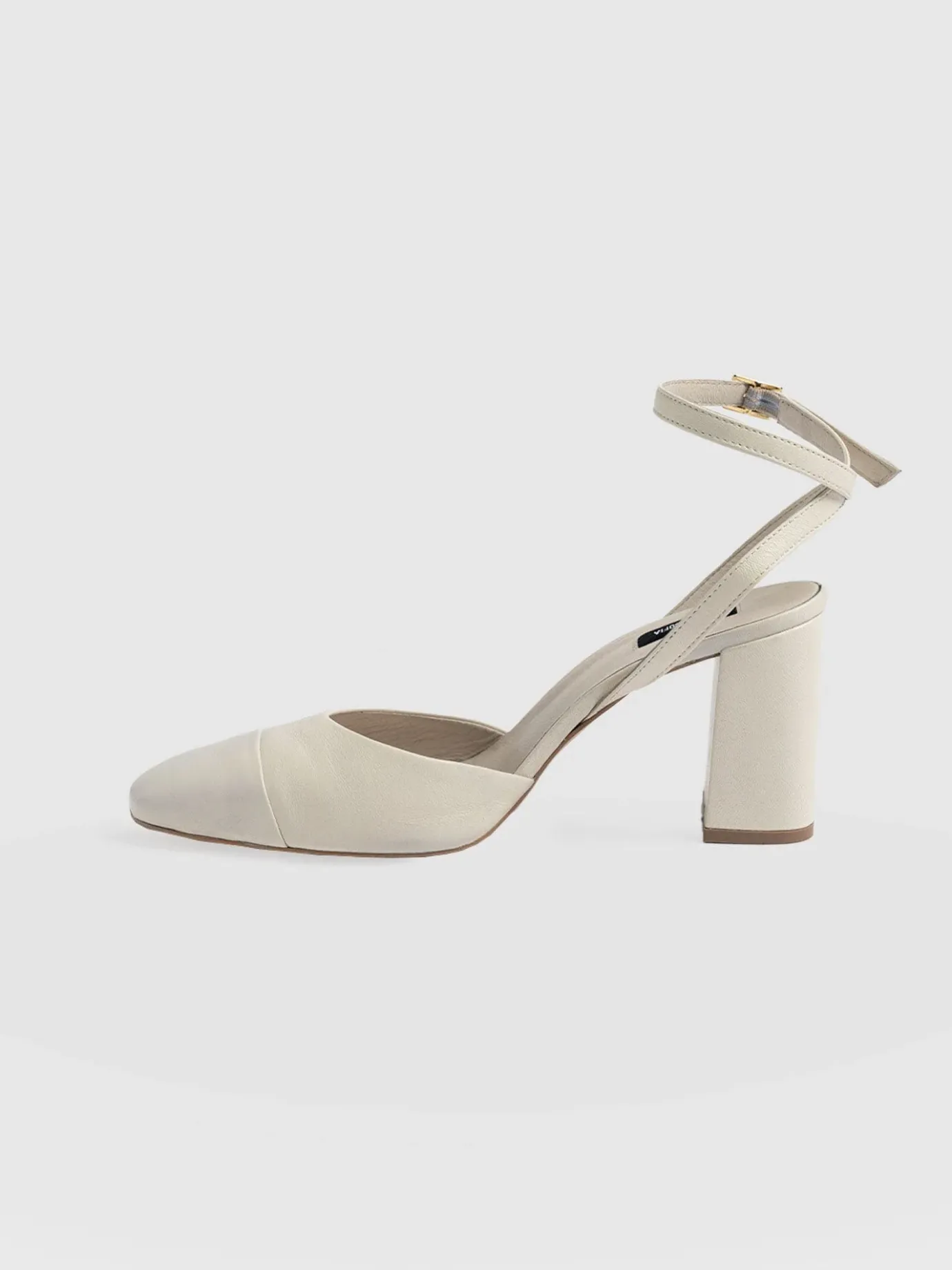 Shoes|Leather|Saint and Sofia Rayner Cap Toe Heel - Cream
