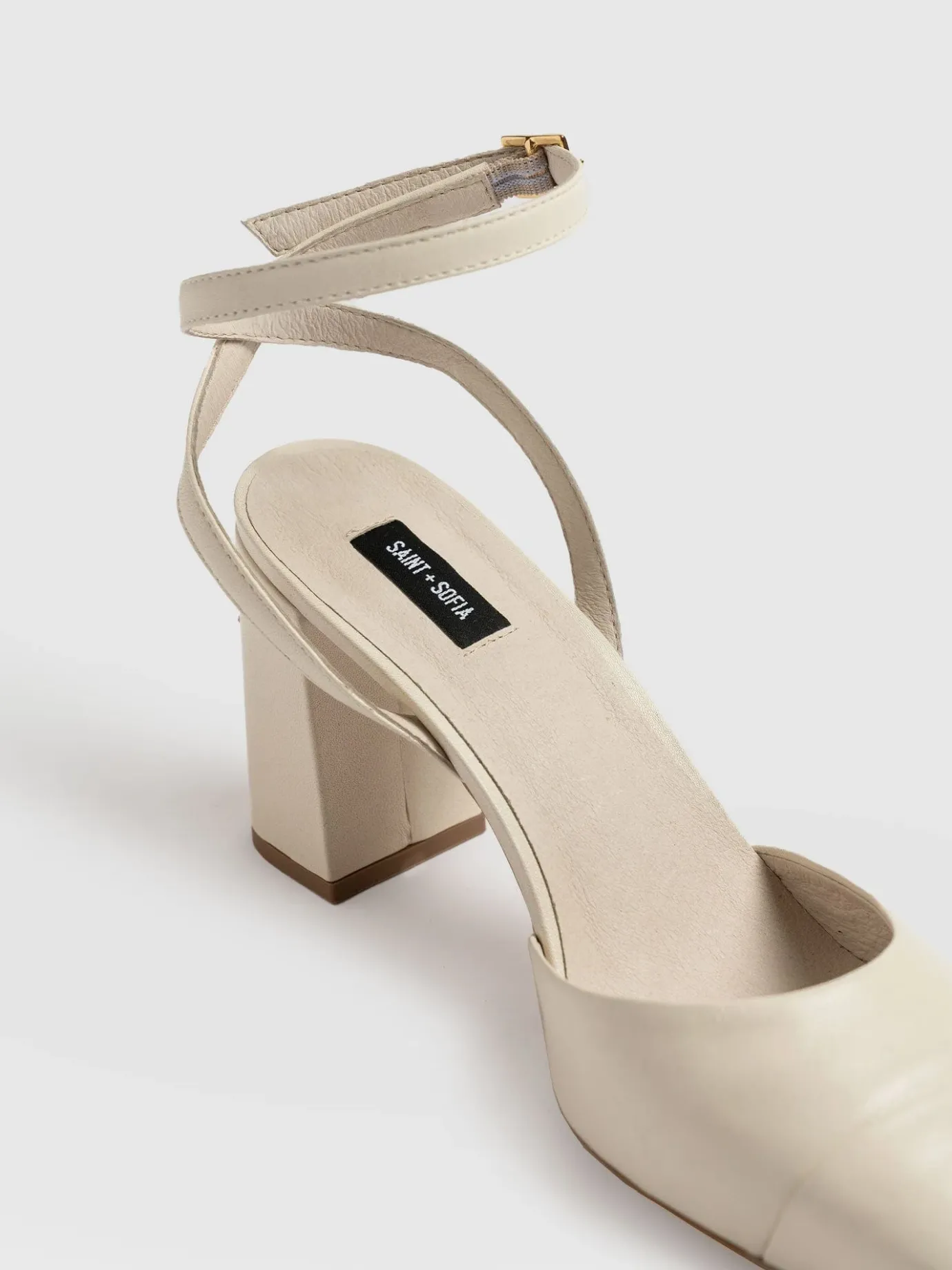 Shoes|Leather|Saint and Sofia Rayner Cap Toe Heel - Cream