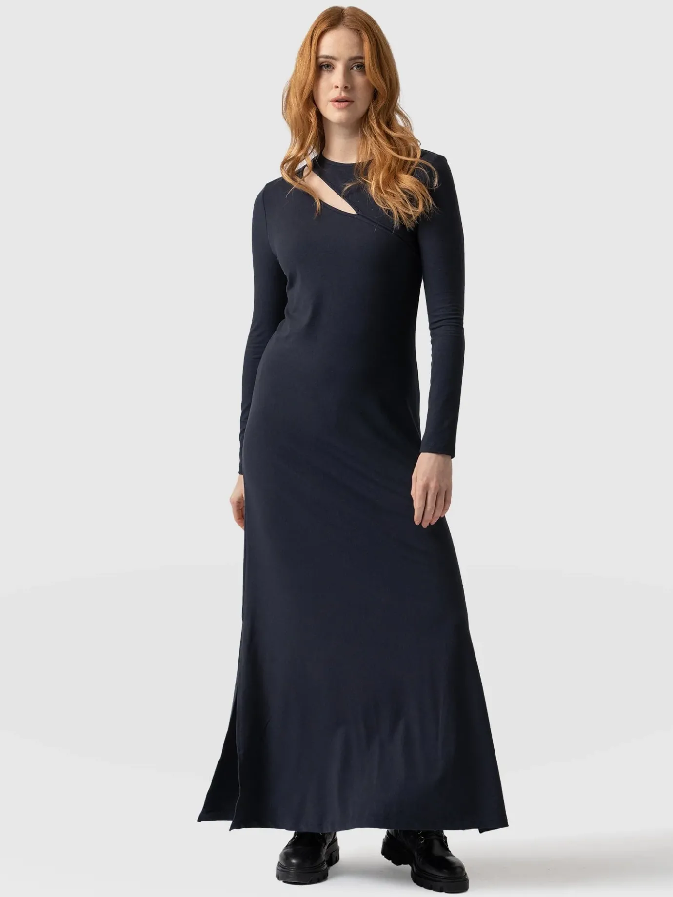 Dresses|Saint and Sofia Reveal Viscose Runway Dress - Navy