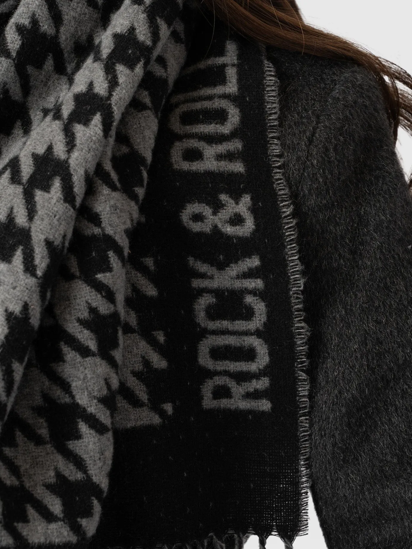 Scarves & Hats|Accessories|Saint and Sofia Rock Houndstooth Scarf - Black/Grey