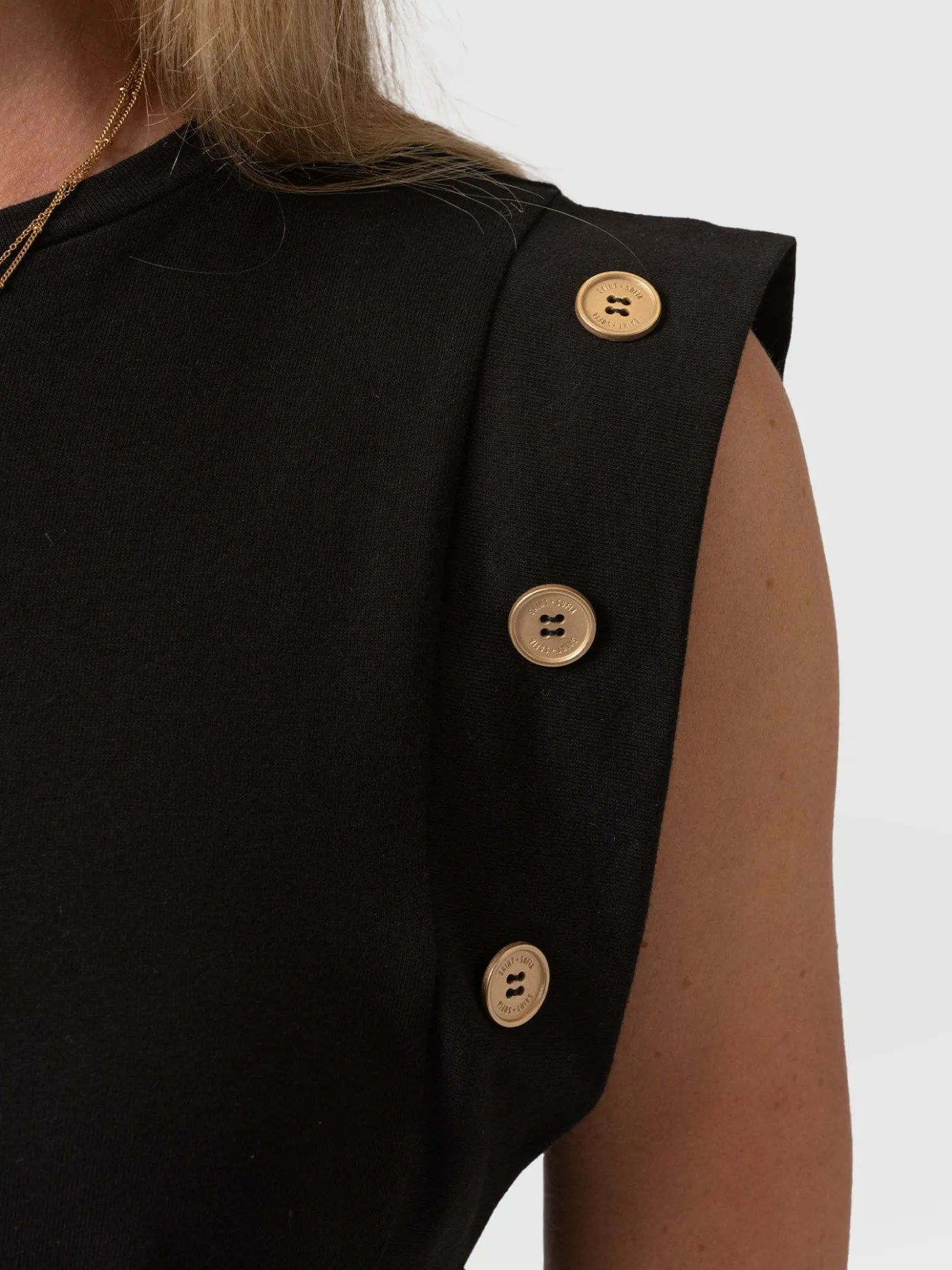 T-shirts & Tanks|Saint and Sofia Rowan Tee - Black