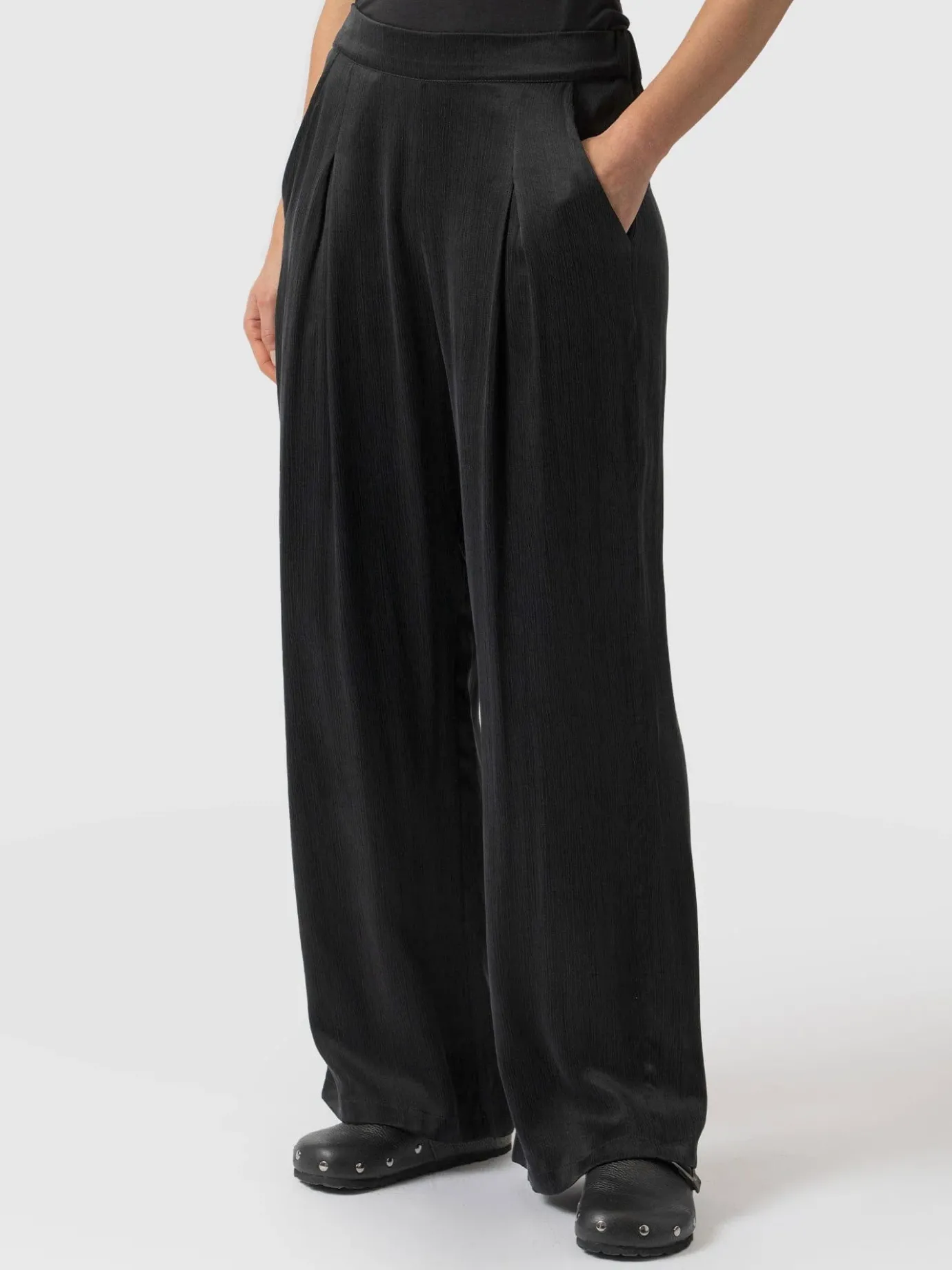 Pants|Saint and Sofia Rowan Wide Leg Pant - Black