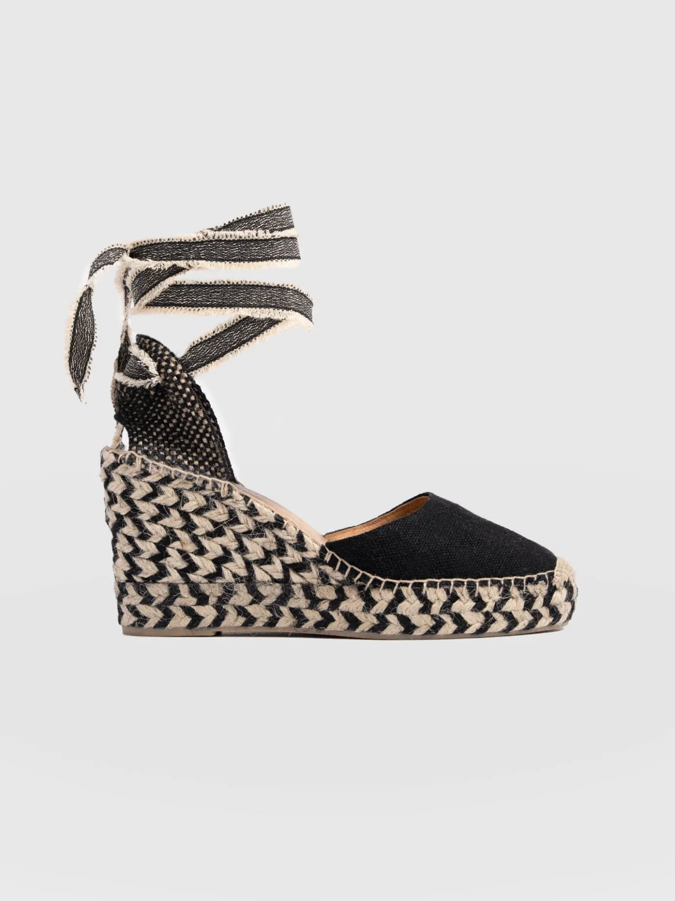 Shoes|Saint and Sofia Rowe Espadrille Tie Wedges - Black