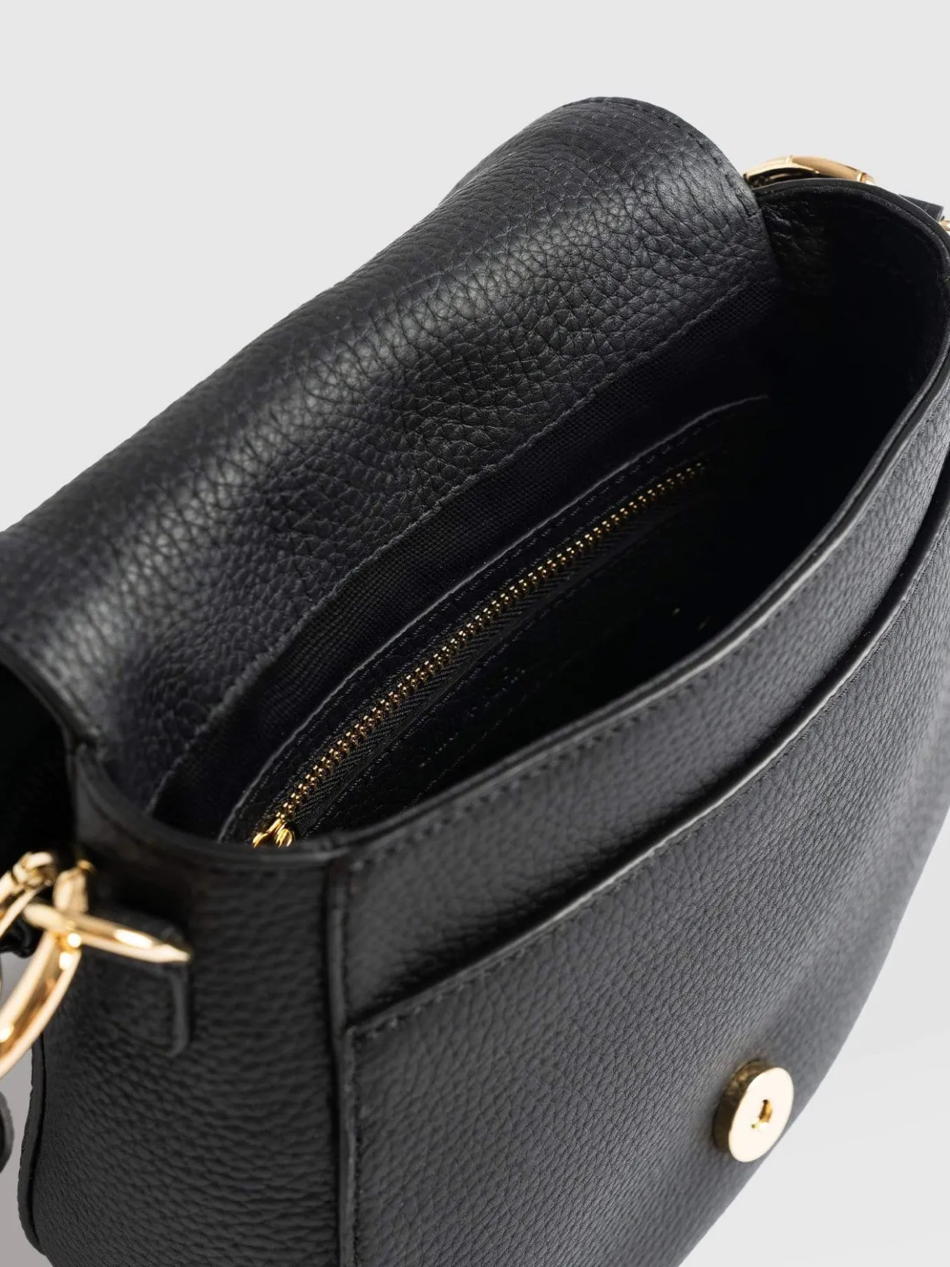 Shoulder Bags|Bags|Saint and Sofia Saddle Bag - Black